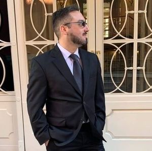 Meet your Posher, Christopher